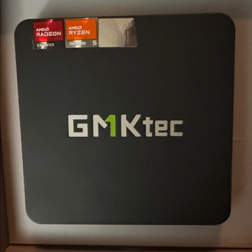 GMKtec pc - Picture 2 of 9